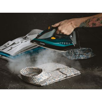 Mesko Steam Iron MS5041 - електрическа ютия за гладене с пара