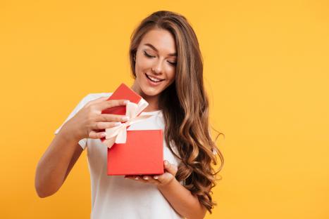 5 идеи за подарък за всеки тип жена